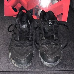 Boys black Kyrie Nike shoes